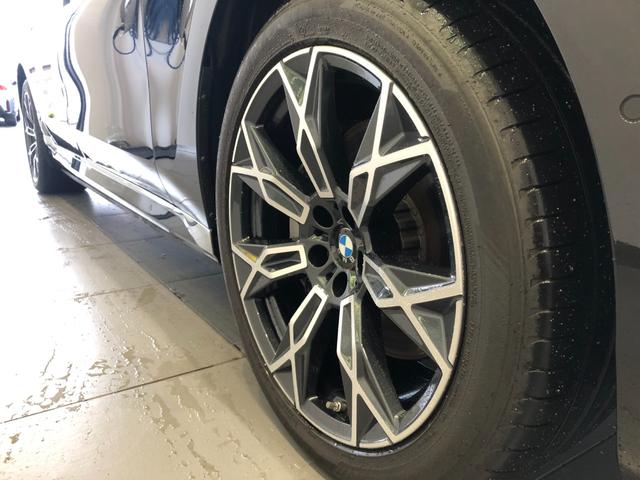 �y�z�C�[���z�����Q�O�C���`�A���~�z�[���𑕔����Ă���܂��B