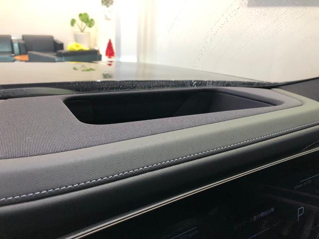 �y�w�b�h�A�b�v�f�B�X�v���C�z���݂̎ԑ��\����ړI�n�ւ̃��[�g�ē��⃁�f�B�A�֘A�̃��X�g��\�����鎖���\�ł��B�����ړ������炷���ɂ��h���C�u�ɏW�����Ē����܂��B