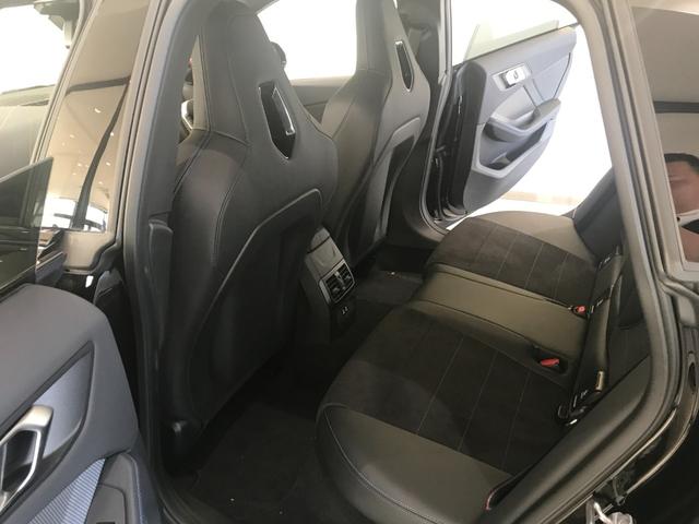 �V�[�g�ɐ[�����|���邱�Ƃ��o���邽�߁A�������h���C�u�ł����K�Ŕ��ɂ����ł��B