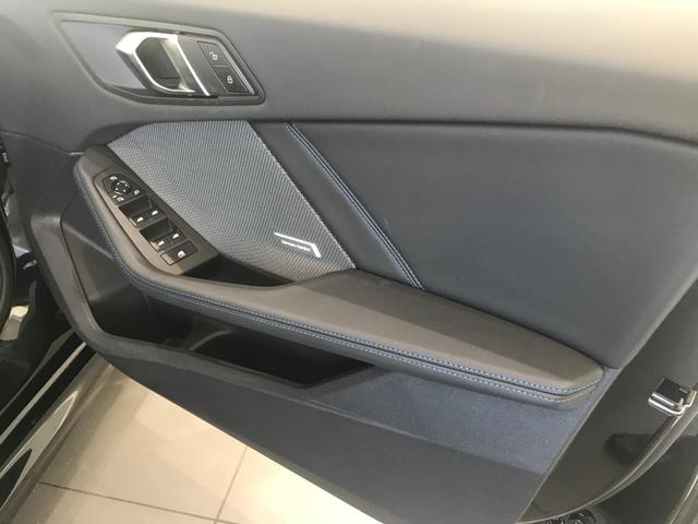 �Ԃ̏��~��̍ۂɕK���G��h�A�n���h���ł��B�g�p�����C�ɂȂ���͂��C�y�ɂ��\���t�����������܂��B