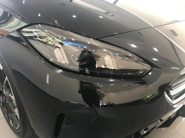 �a�l�v�ł͌Â�����S�̃����O���`���̃w�b�h���C�g�Ō�����܂��B