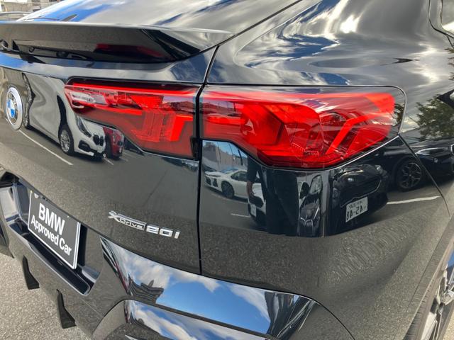 ���̊��̂���e�[�����C�g�͍ו��ɂ܂ł���������f�U�C���Ō�����܂�