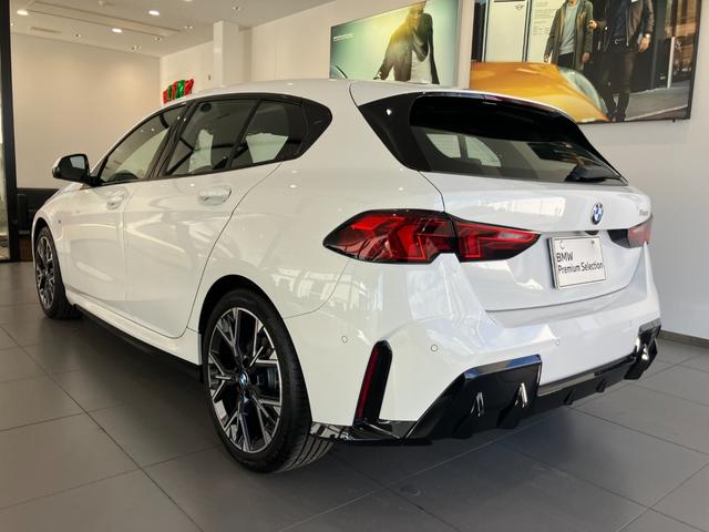 １シリーズ １２０ｄ　Ｍスポーツ　弊社元デモカー　アクティブクルーズコントロール　ヘッドアップディスプレイ　全周囲カメラ　１８インチアルミホイール　電動リアゲート　アンビエントライト　マイルドハイブリッド　ＬＥＤヘッドライト（69枚目）