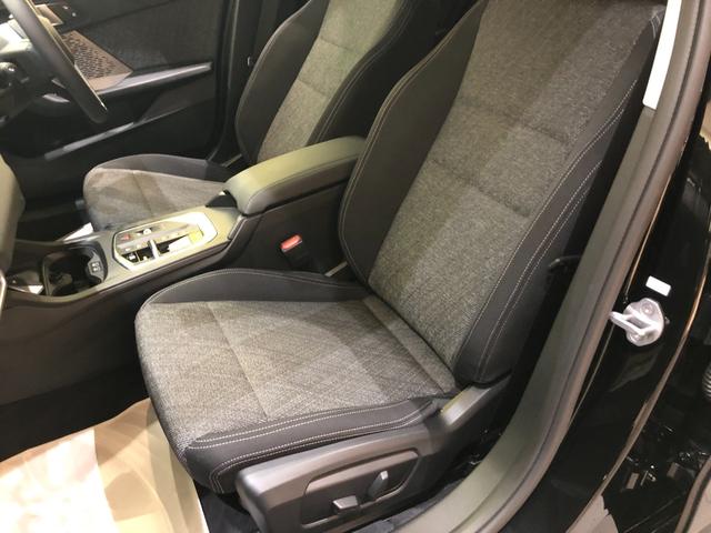 １シリーズ １２０ｄ　弊社下取り車　ワンオーナーＡＣＣ　ＨＵＤ　アンドロイドオート＆アップルカープレイ　純正１７ＡＷ　ワイヤレス充電　電動リアゲート　シートヒーター　アンビエントライト　全周囲カメラ　電動シート　ＥＴＣ（49枚目）