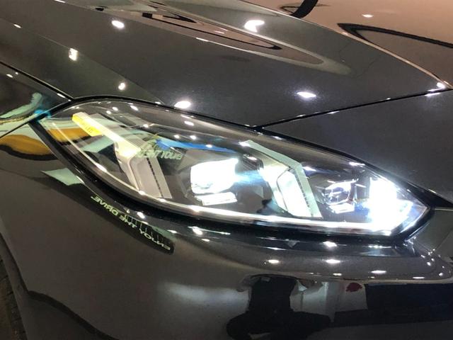 １シリーズ １２０ｄ　弊社下取り車　ワンオーナーＡＣＣ　ＨＵＤ　アンドロイドオート＆アップルカープレイ　純正１７ＡＷ　ワイヤレス充電　電動リアゲート　シートヒーター　アンビエントライト　全周囲カメラ　電動シート　ＥＴＣ（60枚目）