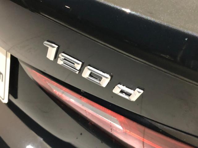 １シリーズ １２０ｄ　弊社下取り車　ワンオーナーＡＣＣ　ＨＵＤ　アンドロイドオート＆アップルカープレイ　純正１７ＡＷ　ワイヤレス充電　電動リアゲート　シートヒーター　アンビエントライト　全周囲カメラ　電動シート　ＥＴＣ（71枚目）