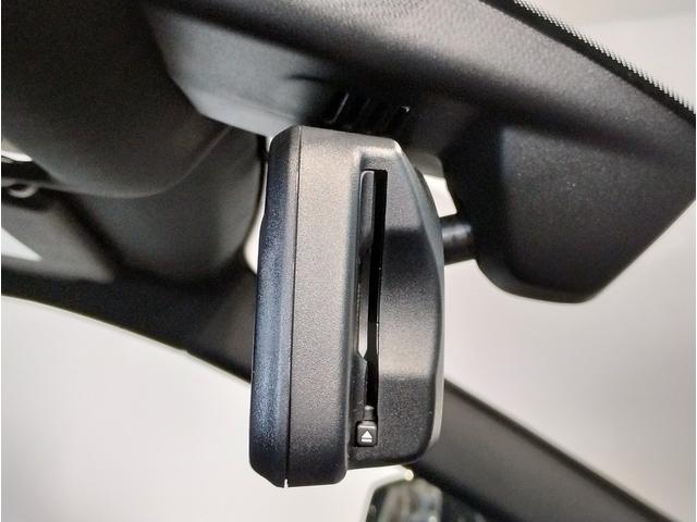 �y�d�s�b�@�\�t�hῃ~���[�z�a�l�v�̃��[���~���[�́A�d�s�b�ƈ�̌^�ł������܂��B�~���[�͖hΉ@�\�t���ł��̂ŁA����ԗ��̃w�b�h���C�g�̖�������J�b�g�v���܂��B