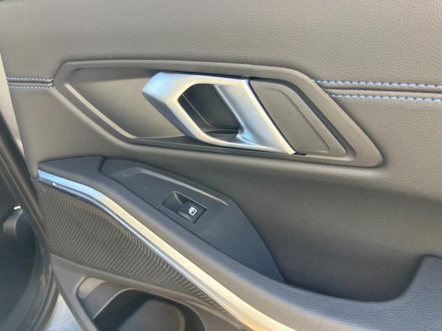 �a�l�v�̃h�A��߂����̏d�����͏��L�җl�̖����x�����߂Ă���܂��B