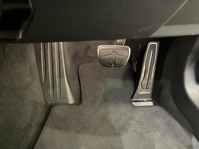 �y�y�_���z�a�l�v�̓I���K�����A�N�Z���y�_�����̗p���Ă��܂��B���ݍ��ޑ��ƃy�_���������O�Ղ�`�����߁A�����Ƃ�����ɂ����A�A�N�Z���R���g���[������肵�₷���Ȃ郁���b�g������܂��B