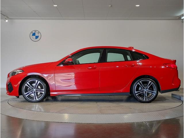 ２シリーズ ２１８ｉグランクーペ　Ｍスポーツ　メルボルンレッド　センサテックハーフレザー　ＡＣＣ　ドライビングアシスト　電動シート　ＨＤＤナビ　アップルカープレイ　リヤビューカメラ　アンビエントライト　リバースアシスト　１８ＡＷ　ミラーＥＴＣ（67枚目）