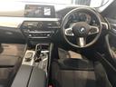 残価設定型BMWバリューローンをご利用いただくと月々のお支払が抑えられ追加装備をしたりワンランク上のモデルが可能になります。最終回お支払い方法は3つの選択ができ、その時のご希望に合わせご清算頂けます。
