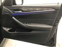 車の乗り降りの際に必ず触るドアハンドルです。使用感が気になる方はお気軽にお申し付けくださいませ。