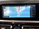 【iDrive】純正HDDナビ“iDrive”を装備しています。こちらでオーディオの設定や本体説明書、車両状態チェックなども行えます。ナビのアップデートも承ります!ぜひ担当スタッフへお申し付け下さい!
