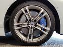 Ｍ１３５ｉ　ｘＤｒｉｖｅ　デビューパッケージ　アルカンターラコンビシート　アクティブクルーズコントロール　パドルシフト　Ｍシートベルト　バックカメラ　前後障害物センサー　ワイヤレス充電　アダプティブＭサス　電動リアゲート（39枚目）