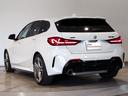 Ｍ１３５ｉ　ｘＤｒｉｖｅ　デビューパッケージ　アルカンターラコンビシート　アクティブクルーズコントロール　パドルシフト　Ｍシートベルト　バックカメラ　前後障害物センサー　ワイヤレス充電　アダプティブＭサス　電動リアゲート（64枚目）