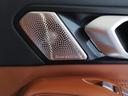 BMWはドアが分厚いです。衝突によりドアがつぶれてしまった場合にも外からいち早くドアを開けれるよう考えられています。数十秒の救出の遅れが命につながりかねない場合、こういった配慮が重要なポイントです。