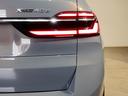 BMWのテールランプはプレスラインへと続く形状のため、統一感のある綺麗なラインを演出しております。