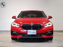 BMWのオートライトは積極的にライトをつけることにより、自車の存在を周囲に向けアピールいたします。それは安全性への配慮でもあります。