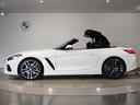 BMWの分厚いドアは、もしもの時にも搭乗者を守ってくれます。