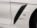 BMW認定中古車は100項目の箇所を徹底的にチェック致します。機械的な箇所や電気系、コンピューターなどを詳細に点検。交換基準に達した部品は整備した後にご納車致します。