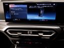 ドライバー中心に設計されたBMWのコクピットはナビゲーションシステムもドライバーーが見やすい角度に調整されております。