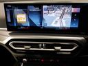 シフトレバー周辺に搭載されたiDrive(ナビのコントローラー)はドライバーの運転姿勢を崩さず、直感的に操作が可能で御座います