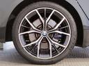 アウトバーンの走行を見据えたBMWの足回りは高い走行性能にこだわりが御座います。