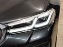 BMWでは古くから4つのリングが伝統のヘッドライトで御座います。