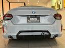 BMW認定中古車は100項目の箇所を徹底的にチェック致します。機械的な箇所や電気系、コンピューターなどを詳細に点検。交換基準に達した部品は整備した後にご納車致します。