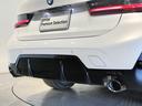 318i Mスポーツ 弊社デモレンタ ブラックレザーシート 19インチアロイホイール ブラックキドニーグリル シートヒーター アクティブクルーズコントロール ヘッドアップディスプレイ 後退アシスト パーキングアシスト(63枚目)