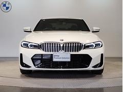 ３２０ｄ　ｘドライブＭスポーツ　４ＷＤが入庫しました。アルピンホワイトのお車です。 5