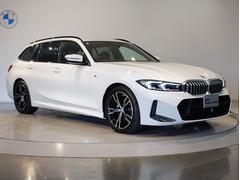 【ＢＭＷの伝統１】ＢＭＷの特徴的な“キドニーグリル”は、８０年以上続く伝統の形でございます。変わらないこだわりのデザインが、プレミアムブランド“ＢＭＷ”を創り出します。 6