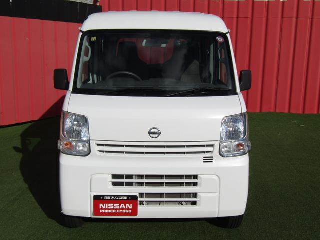 ＮＶ１００クリッパーバン ＤＸ　エマージェンシーブレーキパッケージ　４ＷＤ・Ｗエアバック・エマージェンシーブレーキ・横滑り防止・キーレス・５ＡＧＳ・ドラレコ・ＥＴＣ・プライバシーガラス・マット（18枚目）