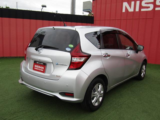 ノート ｅ－パワー　Ｘ　純正メモリーナビ・フルセグ・アラウンドビュー・ＬＥＤライト・エマージェンシーブレーキ・車線逸脱・スマートルームミラー・ＥＴＣ・セキュリティセーフティＰＫＧ・ＥＴＣ・ドライブモード・ウインカーミラー（2枚目）
