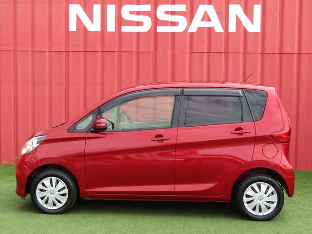 デイズ Ｘ　純正メモリーナビ・フルセグ・アラウンドビュー・エマブレ・車線逸脱センサー・ステアリングスイッチ・アームレスト・ウインカーミラー・ＥＴＣ・インテリキー・プライバシーガラス（18枚目）