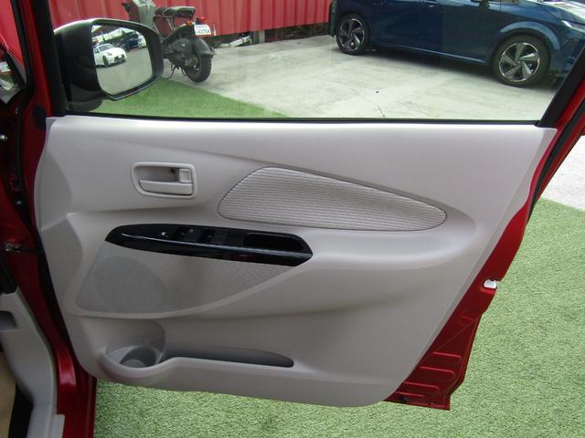 デイズ Ｘ　純正メモリーナビ・フルセグ・アラウンドビュー・エマブレ・車線逸脱センサー・ステアリングスイッチ・アームレスト・ウインカーミラー・ＥＴＣ・インテリキー・プライバシーガラス（20枚目）