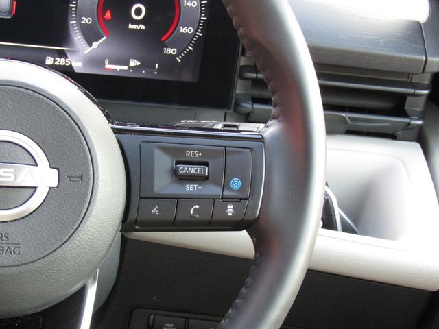 セレナ ｅ－パワー　ＸＶ　リフター・車いす固定装着電動式・５人乗り＋１名・プロパイロット・メーカーナビ・フルセグ・両側パワスラ・アラビュー・ＬＥＤ・手すりパック・シートヒーター・スマートルームミラー・ワイヤレス充電・エマブレ（14枚目）