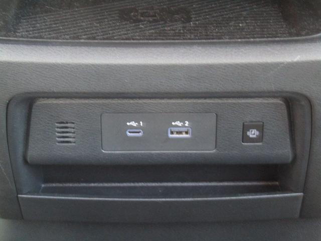 セレナ ｅ－パワー　ＸＶ　リフター・車いす固定装着電動式・５人乗り＋１名・プロパイロット・メーカーナビ・フルセグ・両側パワスラ・アラビュー・ＬＥＤ・手すりパック・シートヒーター・スマートルームミラー・ワイヤレス充電・エマブレ（23枚目）