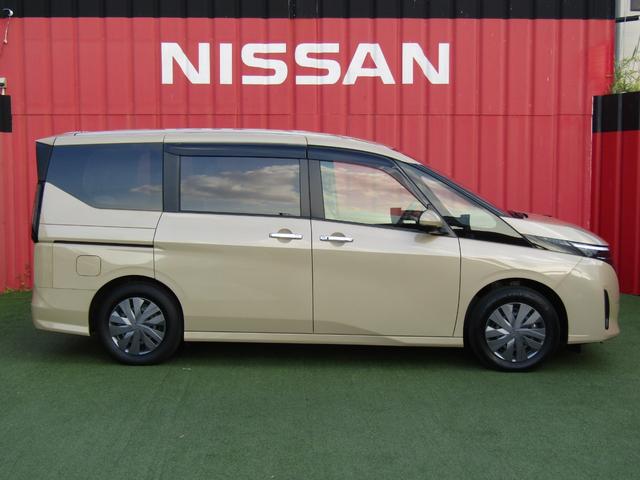 セレナ ｅ－パワー　ＸＶ　リフター・車いす固定装着電動式・５人乗り＋１名・プロパイロット・メーカーナビ・フルセグ・両側パワスラ・アラビュー・ＬＥＤ・手すりパック・シートヒーター・スマートルームミラー・ワイヤレス充電・エマブレ（31枚目）