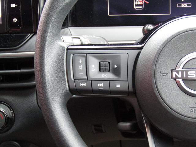 ノート X 純正メモリーナビ・フルセグ・アラウンドビュー・LEDライト・スマートルームミラー・エマブレ・前後ドラレコ・オートホールド・ETC・純正16インチアルミ・エンジンスターター・フォグ・車線逸脱(11枚目)