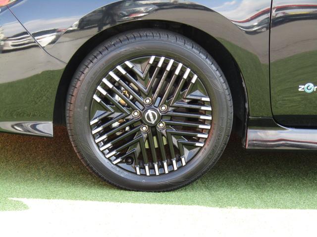 リーフ Ｘ　Ｖセレクション　プロパイロット・メーカーナビ・フルセグ・アラウンドビュー・ＬＥＤライト・ステアリング＆シートヒーター・社外前後ドラレコ・ＥＴＣ・スマートルームミラー・側後方支援・ｅ－ｐｅｄａｌ・ＵＳＢ・純正１７インチ（40枚目）