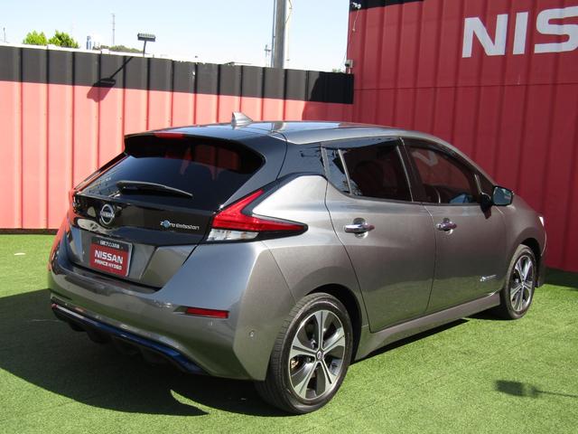 リーフ e+ G プロパイロット・メーカーナビ・フルセグ・アラウンドビュー・レザーシート・BOSE・シートヒーター・LEDライト・前後ドラレコ・エマブレ・スマートルームミラー・セキュリティセーフティPKG・ETC(4枚目)