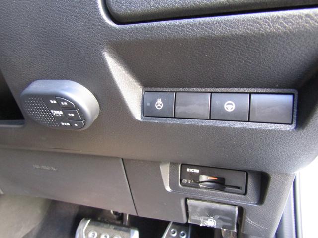 オーラ ニスモ　プロパイロット・メーカーナビ・フルセグ・アラウンドビュー・ＬＥＤライト・スマートルームミラー・シートヒーター・ワイヤレス充電・ＳＯＳコール・ＥＴＣ・社外ＢＢＳアルミ・前後ドラレコ・エマブレ（20枚目）