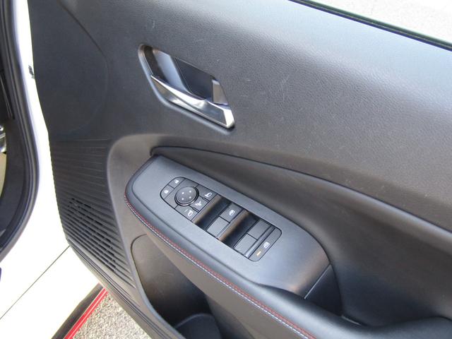 オーラ ニスモ　プロパイロット・メーカーナビ・フルセグ・アラウンドビュー・ＬＥＤライト・スマートルームミラー・シートヒーター・ワイヤレス充電・ＳＯＳコール・ＥＴＣ・社外ＢＢＳアルミ・前後ドラレコ・エマブレ（23枚目）