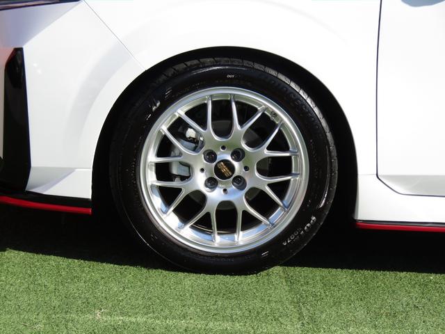 オーラ ニスモ　プロパイロット・メーカーナビ・フルセグ・アラウンドビュー・ＬＥＤライト・スマートルームミラー・シートヒーター・ワイヤレス充電・ＳＯＳコール・ＥＴＣ・社外ＢＢＳアルミ・前後ドラレコ・エマブレ（42枚目）