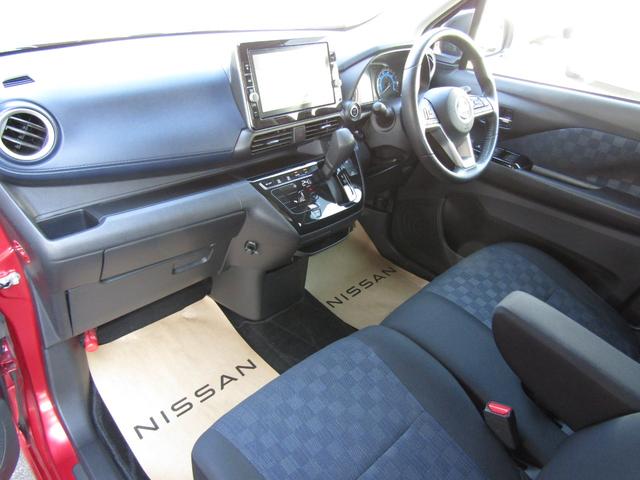 デイズ ハイウェイスター　Ｇターボプロパイロットエディション　プロパイロット・純正メモリーナビ・フルセグ・アラウンドビュー・ＬＥＤライト・エマージェンシーブレーキ・前後ドラレコ・ＴＶキット・ＥＴＣ・ＳＯＳコール・純正１５インチアルミ・アイドリングストップ（8枚目）