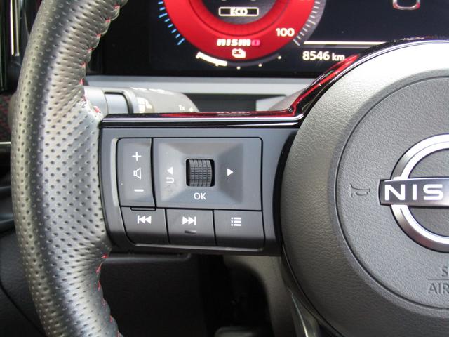 オーラ ニスモ　プロパイロット・メーカーナビ・フルセグ・アラウンドビュー・ＬＥＤライト・ＯＰレカロシート・リアシートＧレザー用・レイズ１７インチアルミ・スマートルームミラー・前後ドラレコ・社外スピーカー・アンプ（11枚目）