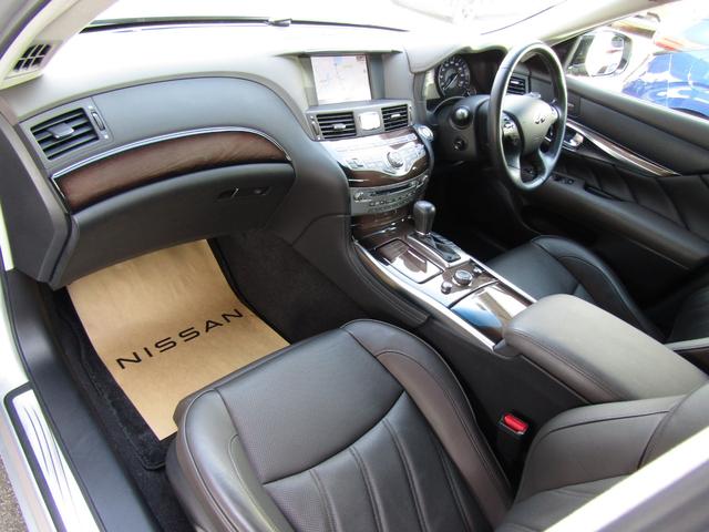 購入後１ヶ月または１，０００ｋｍ点検が無料で受けられるのでドライブも安心・快適です。