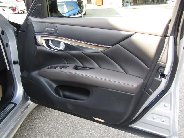 お車のご検討ありがとうございます。日産プリンス兵庫販売株式会社　明石中古車センター　ＴＥＬ０７８−９３６−０８０２　お問い合わせお待ちしております