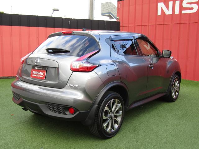 ジューク 16GT 純正メモリーナビ・フルセグ・バックカメラ・アラウンドビュー・キセノン・ETC・インテリキー・プライバシーガラス・オートライト・前後ソナー・純正17インチアルミ・フォグ(2枚目)